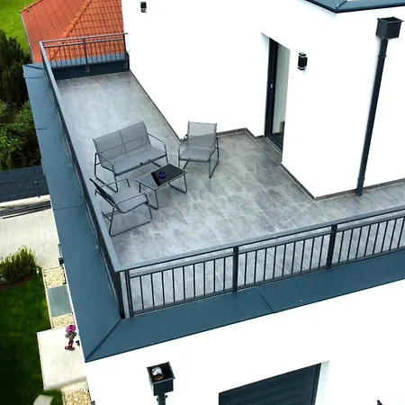Weisses Haus Apartament *