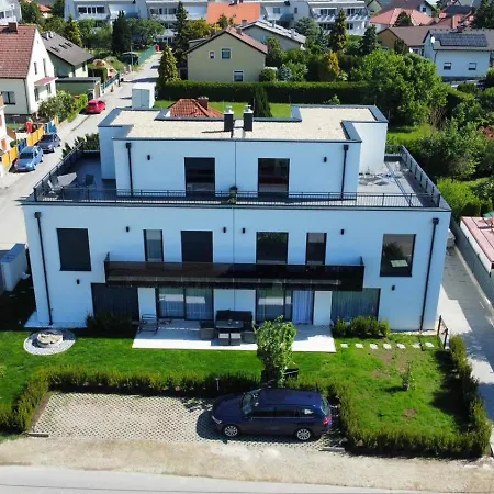 Weisses Haus Gerasdorf bei Wien