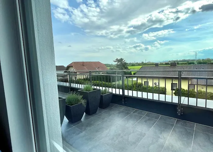 Weisses Haus * גרסדורף ביי וין